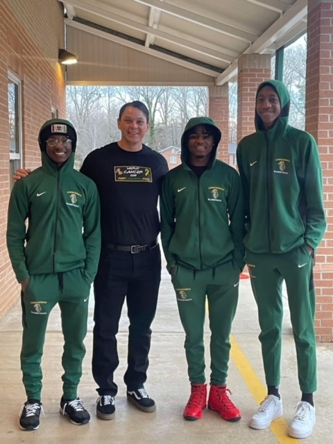 Thank you to the LDHS boys basketball team for greeting students, parents, and staff on Friday!